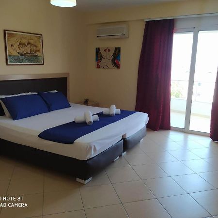 Summer Life Apartments Sarandë Eksteriør bilde