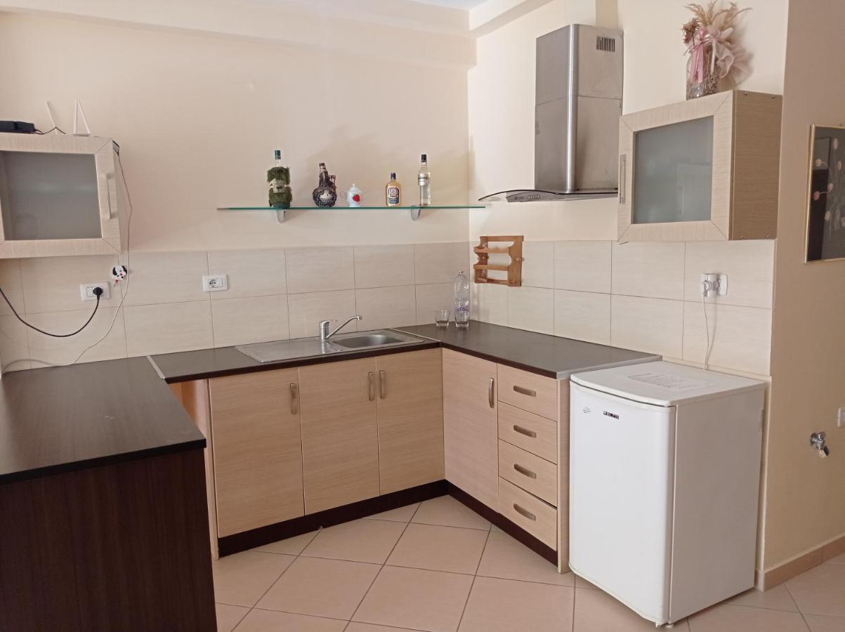 Summer Life Apartments Sarandë Eksteriør bilde
