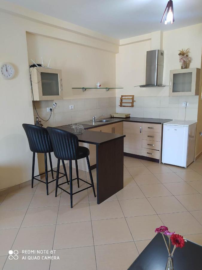 Summer Life Apartments Sarandë Eksteriør bilde