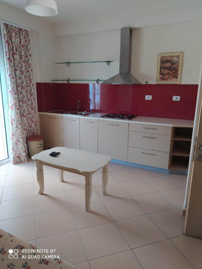 Summer Life Apartments Sarandë Eksteriør bilde
