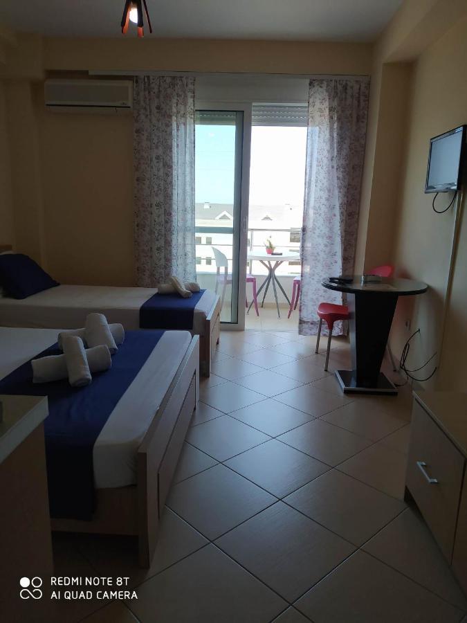 Summer Life Apartments Sarandë Eksteriør bilde